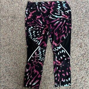 Avia Black and Pink Patterned Cropped Pants